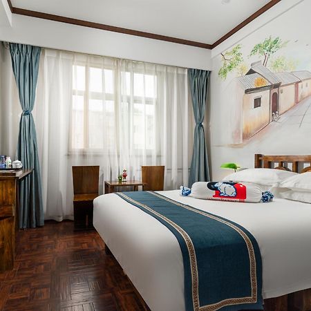 Nost Algia Hotel - Near Beijing Yonghe Lama Temple, Ghost Street, Beihai Park, Jingshan Park, Drum Tower, Houhai Bar Street, Tian'Anmen Square, Located In Beijing Traditional Hutongs, 5 Minutes Away From Subway, Free Laundry Serive Exteriör bild