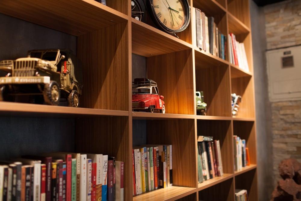 Nost Algia Hotel - Near Beijing Yonghe Lama Temple, Ghost Street, Beihai Park, Jingshan Park, Drum Tower, Houhai Bar Street, Tian'Anmen Square, Located In Beijing Traditional Hutongs, 5 Minutes Away From Subway, Free Laundry Serive Exteriör bild