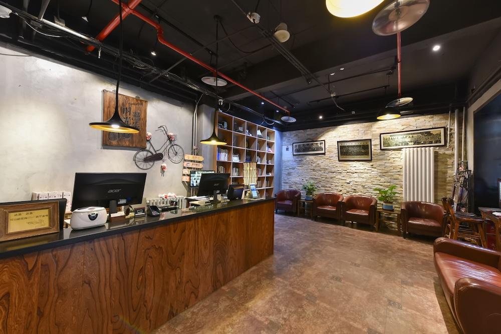 Nost Algia Hotel - Near Beijing Yonghe Lama Temple, Ghost Street, Beihai Park, Jingshan Park, Drum Tower, Houhai Bar Street, Tian'Anmen Square, Located In Beijing Traditional Hutongs, 5 Minutes Away From Subway, Free Laundry Serive Exteriör bild