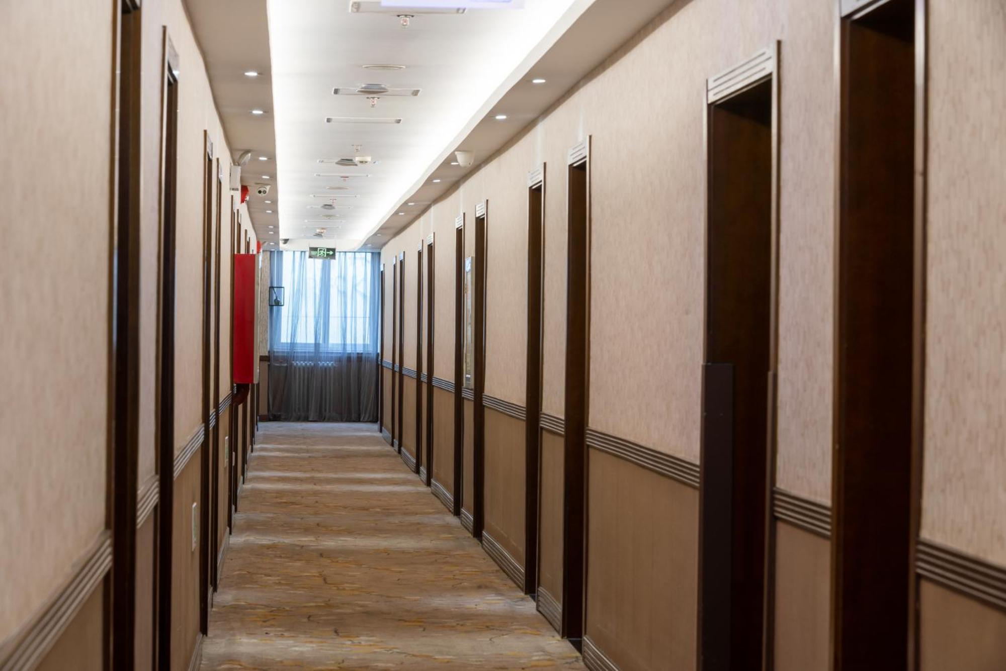 Nost Algia Hotel - Near Beijing Yonghe Lama Temple, Ghost Street, Beihai Park, Jingshan Park, Drum Tower, Houhai Bar Street, Tian'Anmen Square, Located In Beijing Traditional Hutongs, 5 Minutes Away From Subway, Free Laundry Serive Exteriör bild