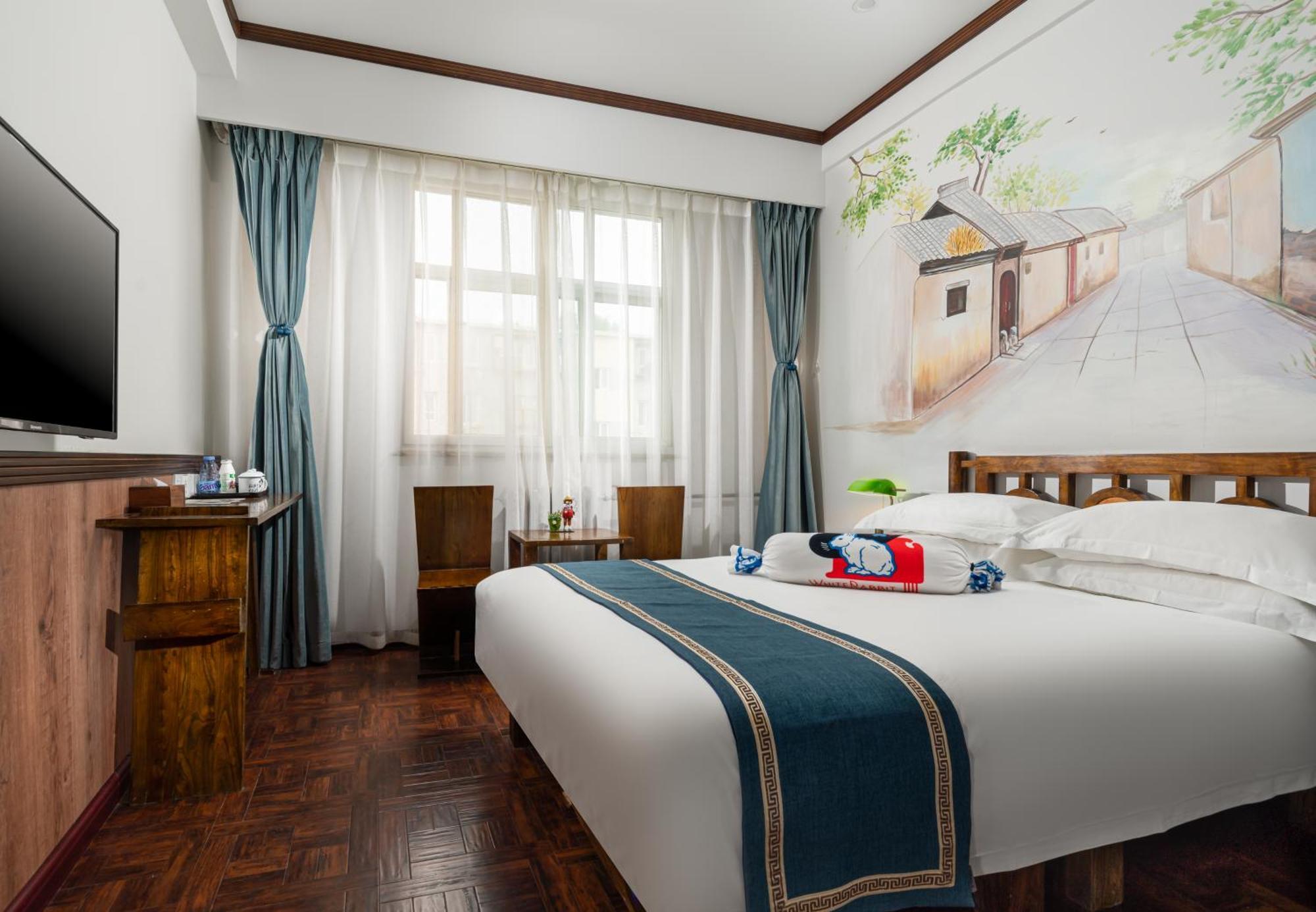 Nost Algia Hotel - Near Beijing Yonghe Lama Temple, Ghost Street, Beihai Park, Jingshan Park, Drum Tower, Houhai Bar Street, Tian'Anmen Square, Located In Beijing Traditional Hutongs, 5 Minutes Away From Subway, Free Laundry Serive Exteriör bild