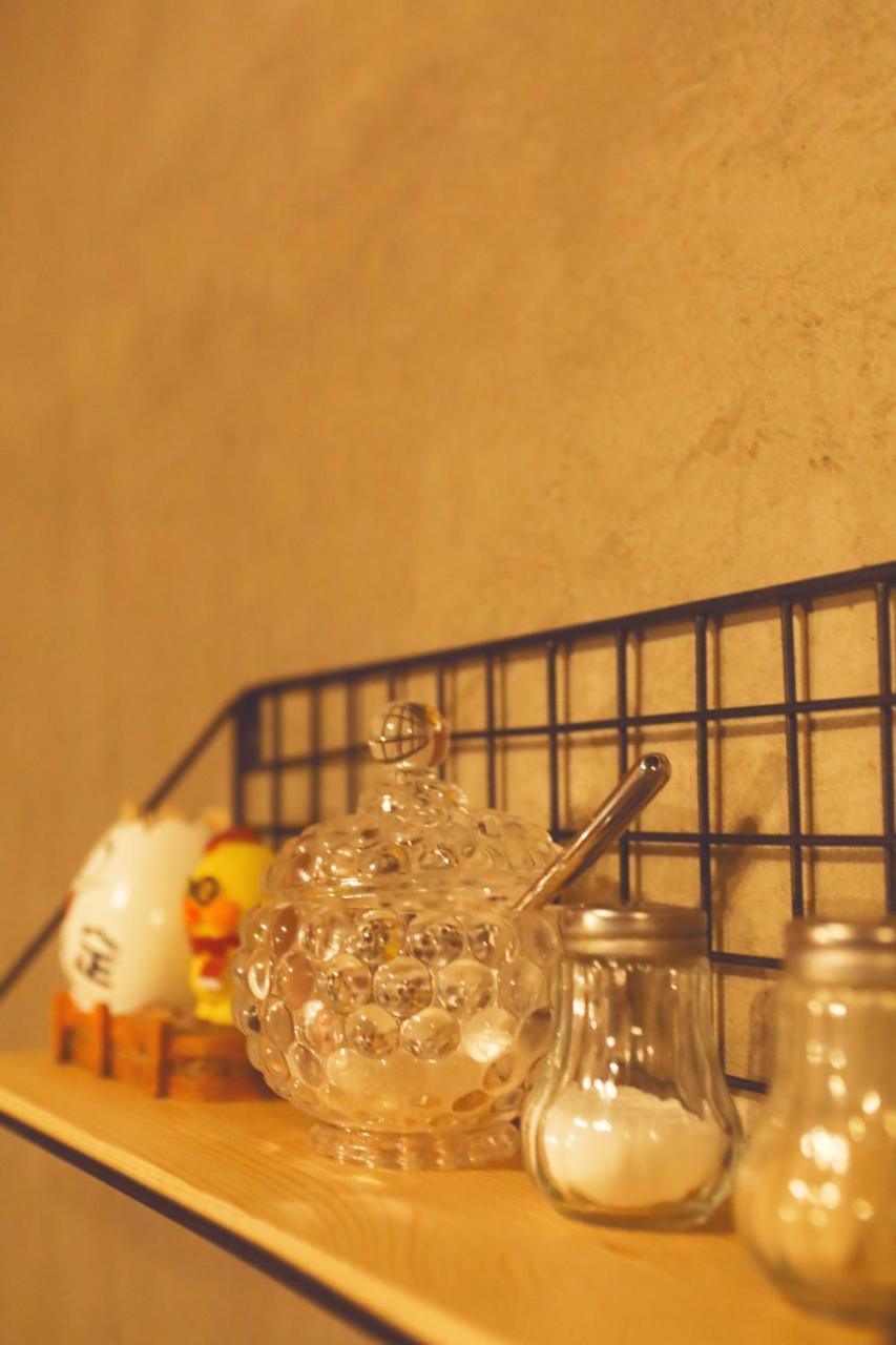Nost Algia Hotel - Near Beijing Yonghe Lama Temple, Ghost Street, Beihai Park, Jingshan Park, Drum Tower, Houhai Bar Street, Tian'Anmen Square, Located In Beijing Traditional Hutongs, 5 Minutes Away From Subway, Free Laundry Serive Exteriör bild